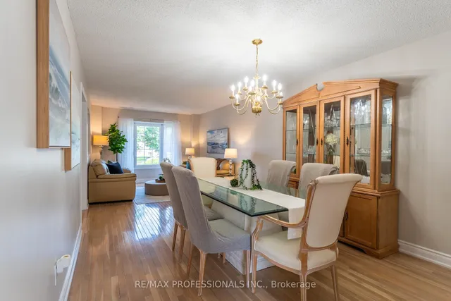 Additional image 10 of 17 Lavery Tr