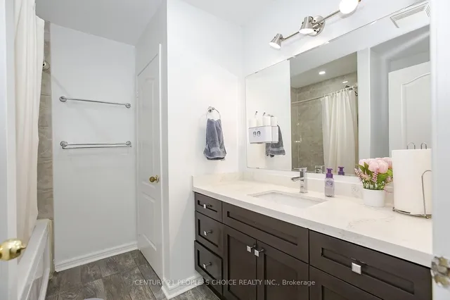 Additional image 32 of 47 Garibaldi Dr