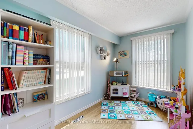 Additional image 14 of 4 Flamingo Cres