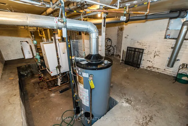 Additional image 40 of 9A Humewood Dr