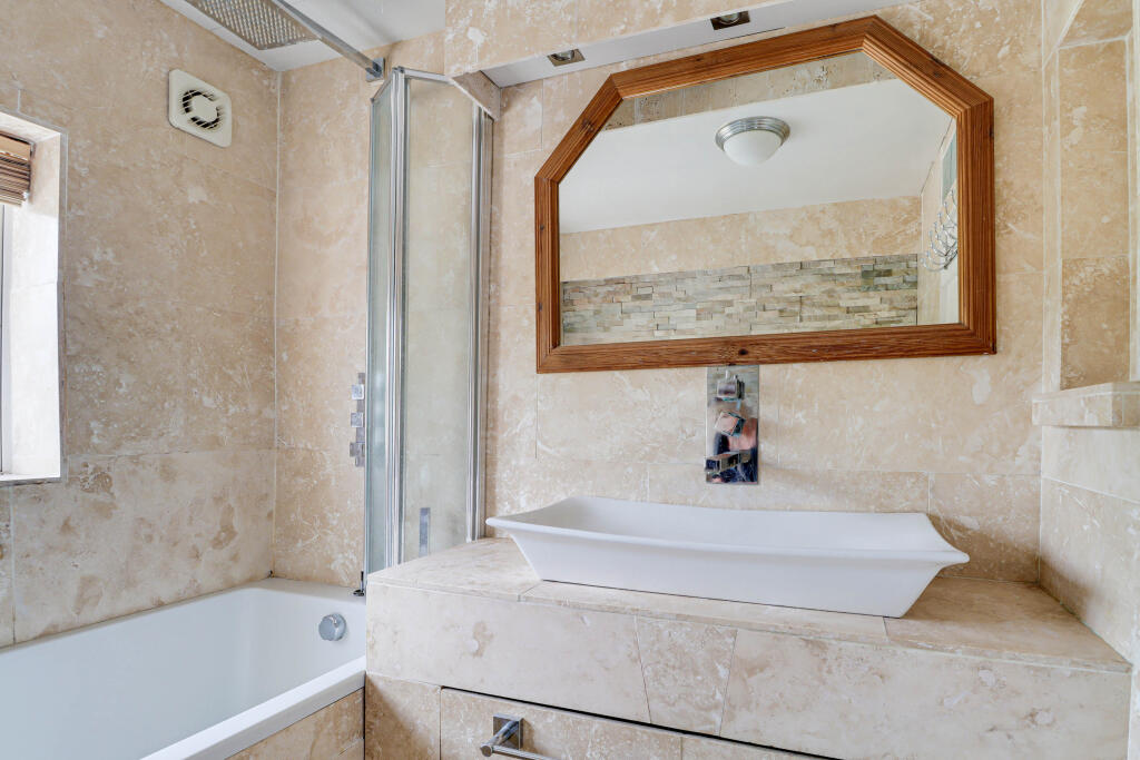 Additional image 11 of London Road, Markyate, St Albans, AL3