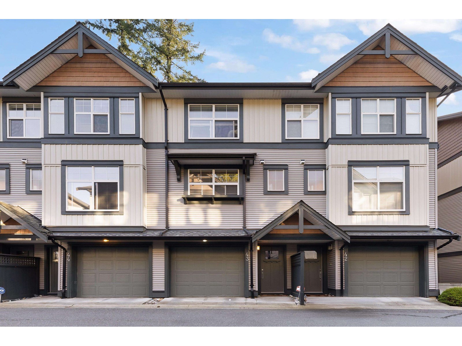 43 6123 138 STREET|Surrey, British Columbia V3X1E8