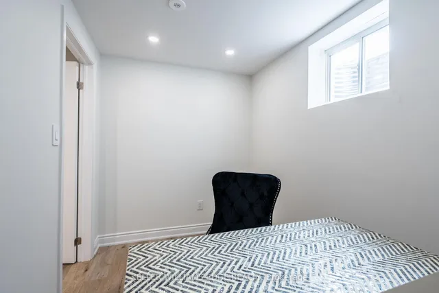 Additional image 33 of 851 Scott Blvd