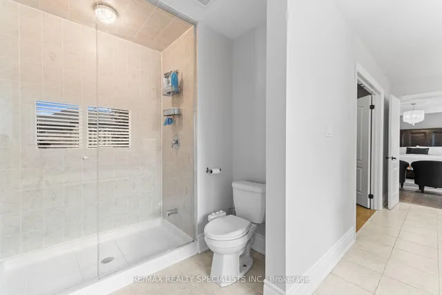 Additional image 26 of 21 Lauderhill Rd