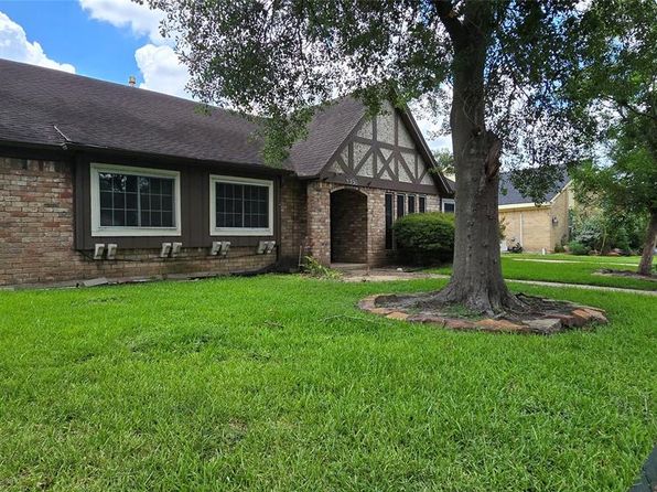 4531 Hickory Downs Dr, Houston, TX 77084