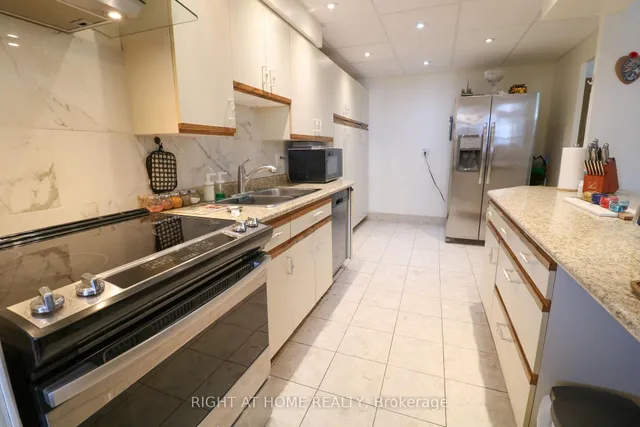 Additional image 7 of 3420 Eglinton Ave Unit 407