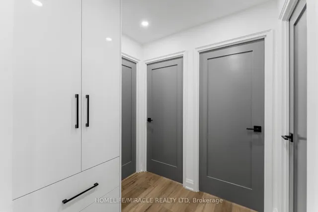 Additional image 31 of 18 Knightsbridge Rd Unit 2605