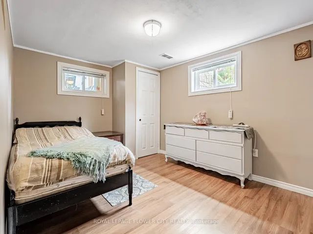 房产图片 24 - 61 Wise Cres