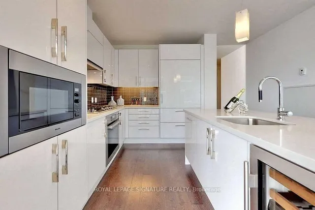 Additional image 9 of 29 Queens Quay Unit 707