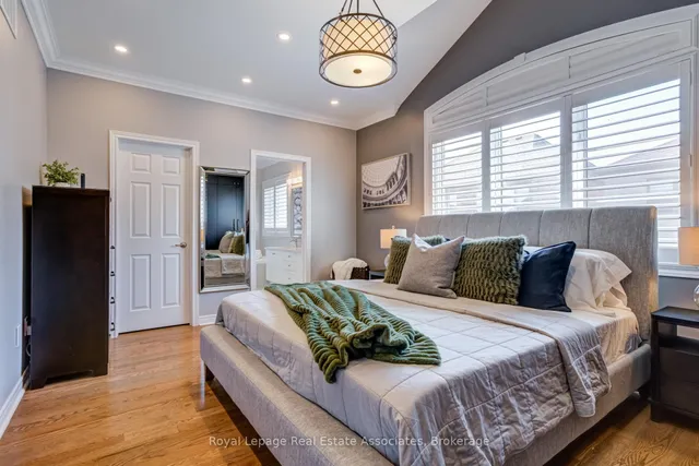 Additional image 25 of 235 Jessie Caverhill Passage