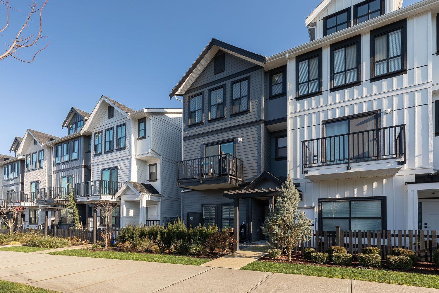 8142 202 STREET|Langley, British Columbia V2Y3K2