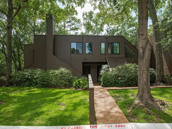 241 Litchfield Ln, Houston, TX 77024