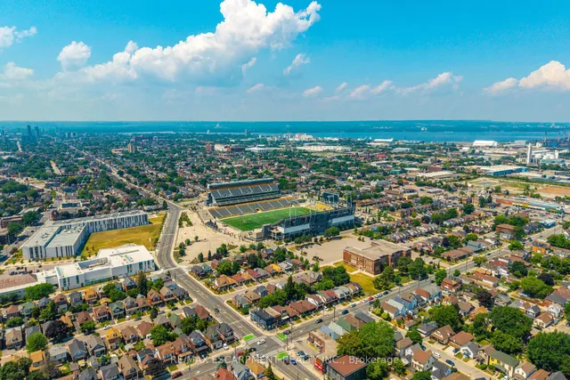 Additional image 31 of 52 CONNAUGHT Ave