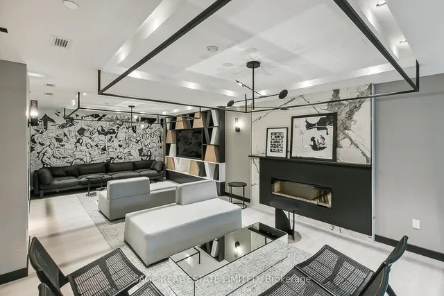 Additional image 27 of 2 Augusta Ave Unit 801