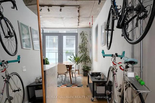 Additional image 5 of 36 Charlotte St Unit 605