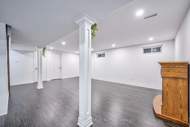 Additional image 31 of 54 Marblemount Cres