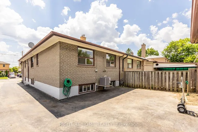 Additional image 38 of 42 Chalkfarm Dr