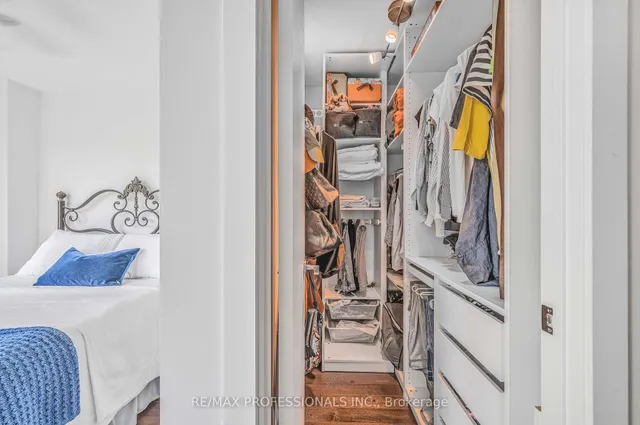 Additional image 39 of 2212 Lake Shore Blvd Unit Th04