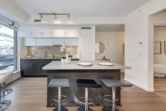 Additional image 15 of 8 mercer St