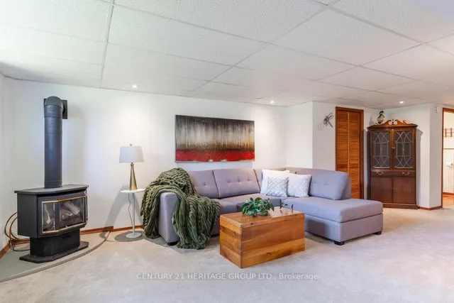 Additional image 30 of 57 Burfield Ave