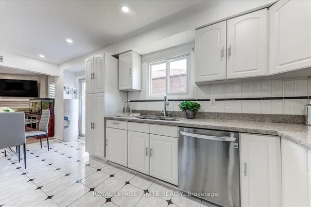 Additional image 18 of 7 Halfway Ave