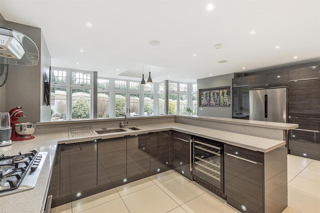 Additional image 6 of Wood End Road, Harpenden