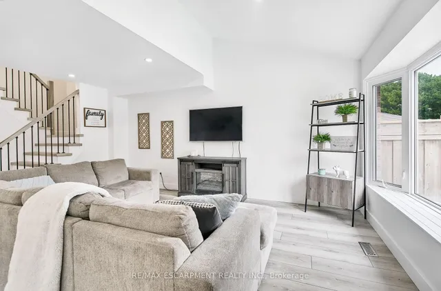 Additional image 20 of 27 Dalton Cres