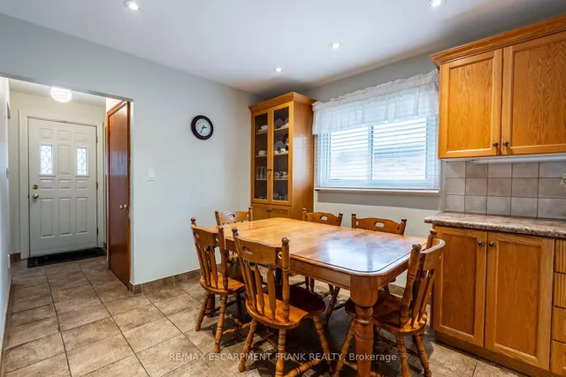 Additional image 11 of 6 DEAN Ave