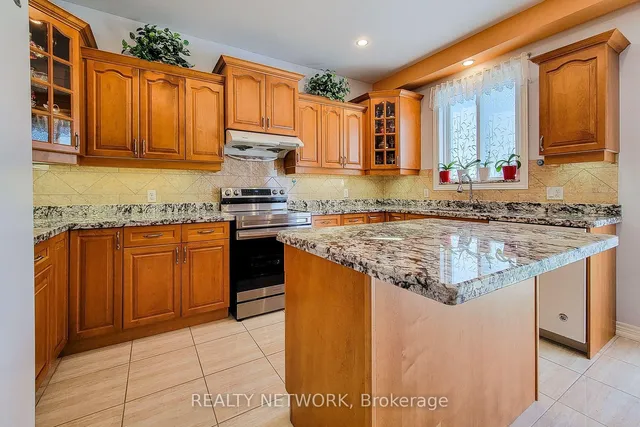 Additional image 14 of 26 Colin Cres