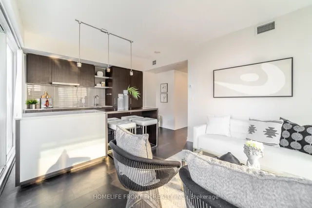 Additional image 5 of 88 Harbour St Unit 1207