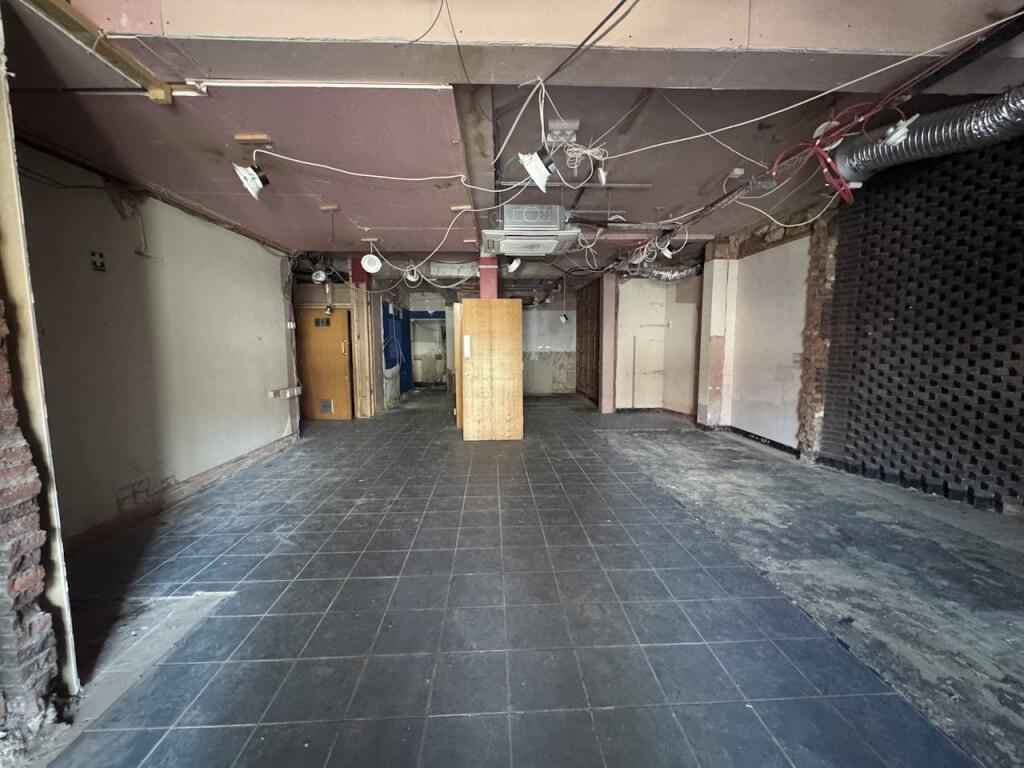 房产图片 3 - 英国伯明翰Acocks Green区Warwick Road 1113-1115号, 邮编 B27 6RA