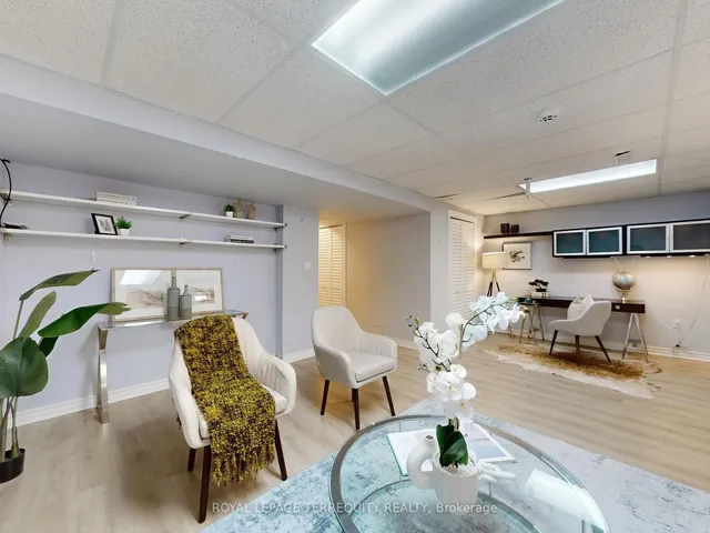 Additional image 31 of 879 Brassard Circ