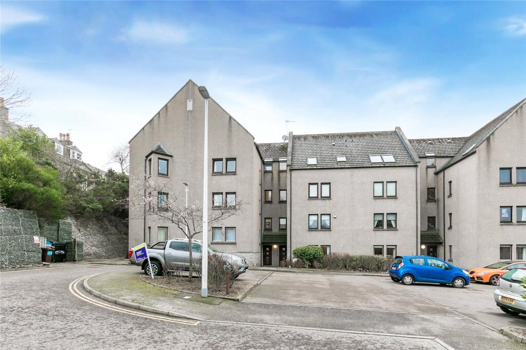 Sunnybank Road, Aberdeen, AB24