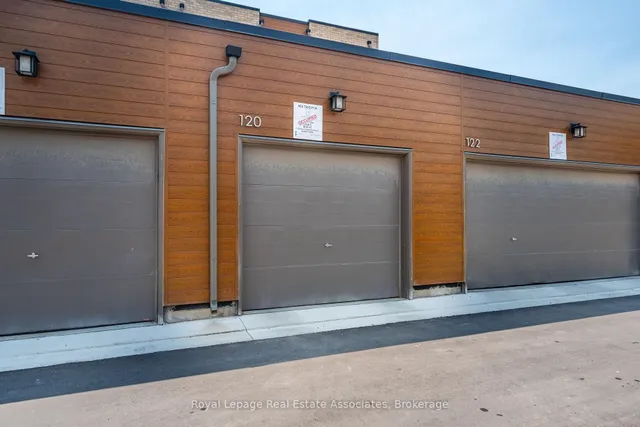 Additional image 42 of 120 Green Gardens Blvd