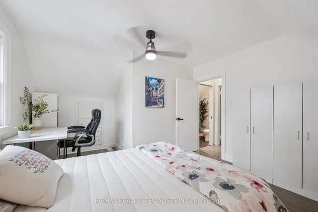 Additional image 19 of 33 Hamel Ave