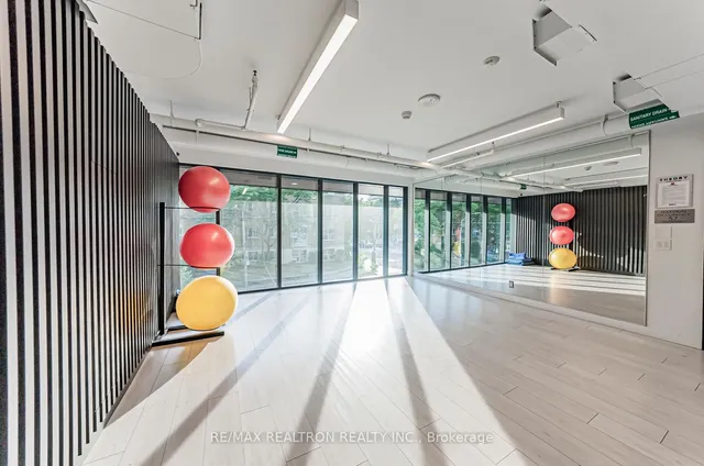 Additional image 38 of 203 College St Unit 2105