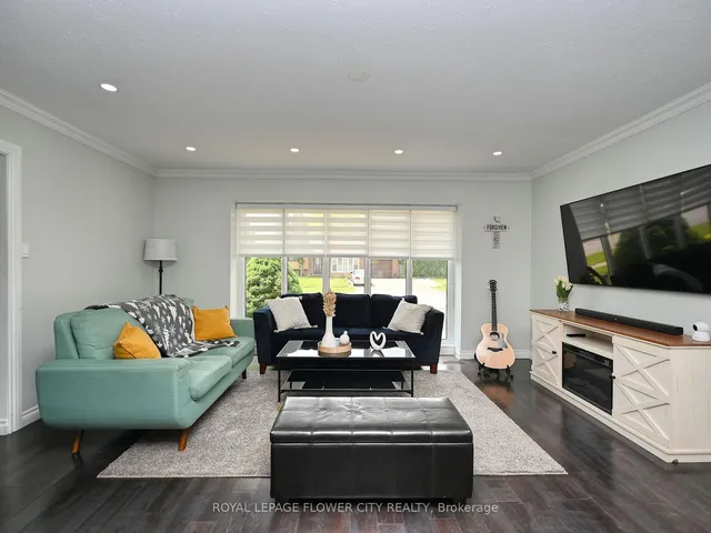 Additional image 13 of 2 Aintree Cres