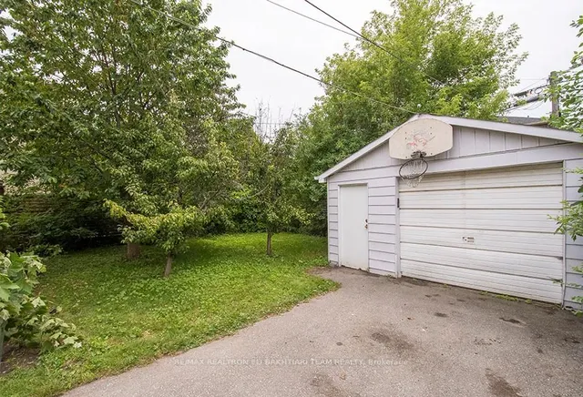 Additional image 19 of 29 Roseland Dr