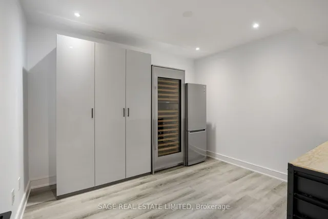 Additional image 43 of 24 Squires Ave