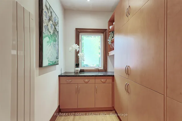 Additional image 12 of 20 Woburn Ave