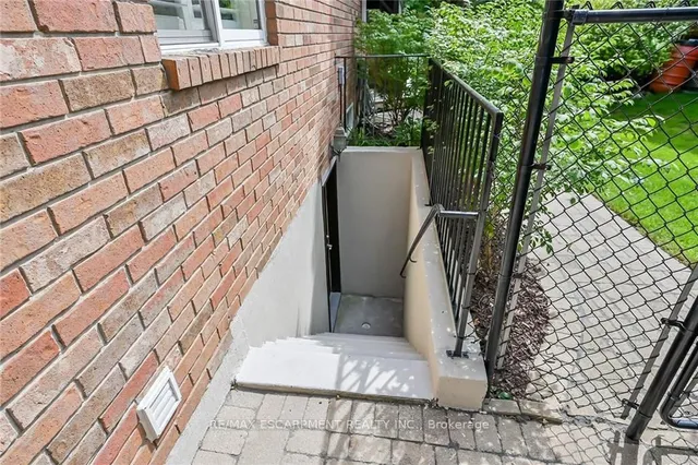 Additional image 44 of 15 Pelham Dr