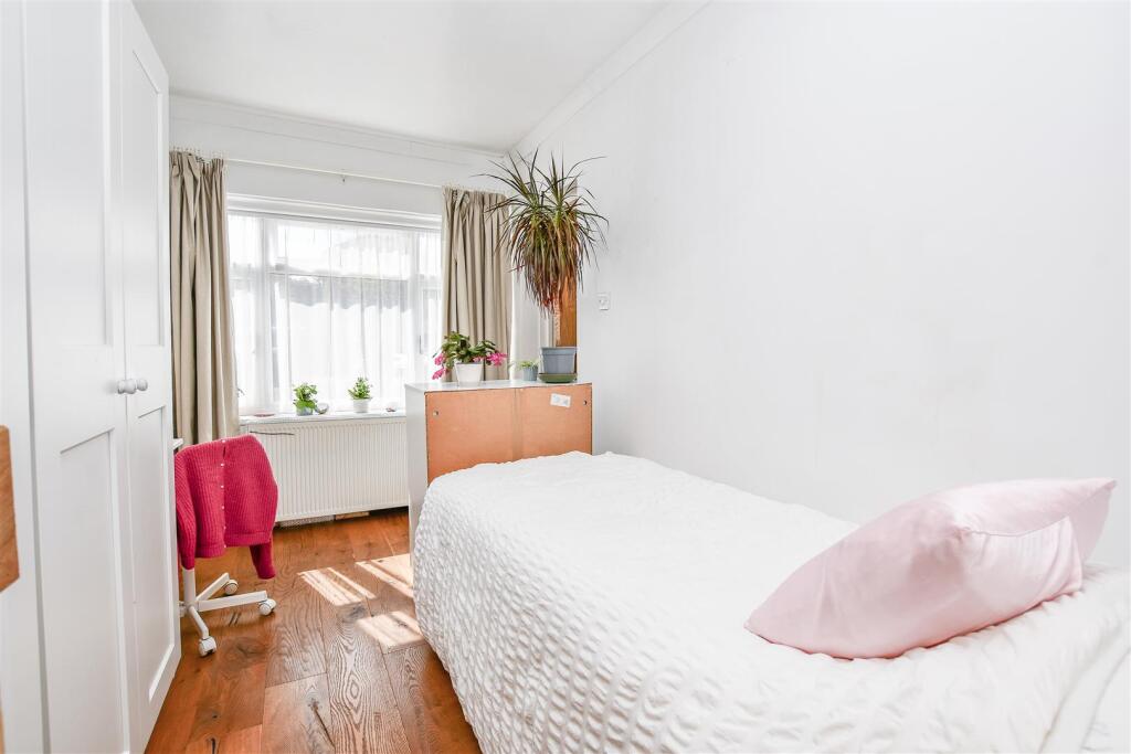 Additional image 11 of Aubrey Avenue, London Colney, St. Albans