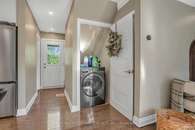 Additional image 21 of 38 Eastvale Pl