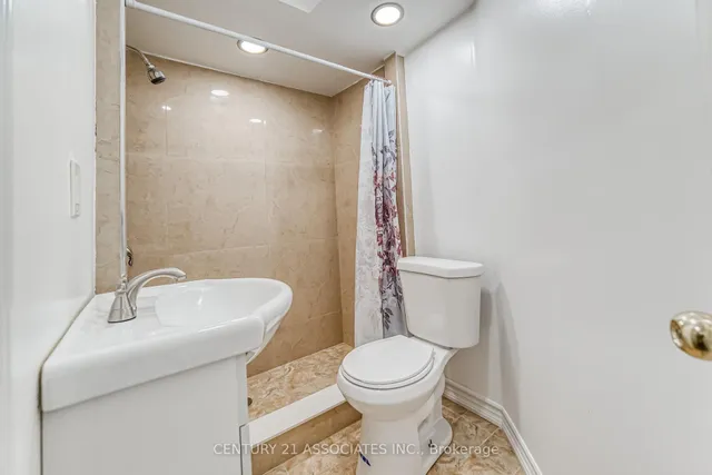 Additional image 38 of 5785 Sidmouth St