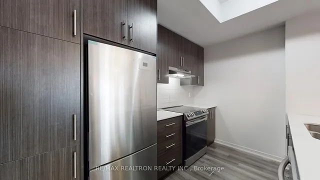 房产图片 13 - 多伦多第十二街260号第5单元