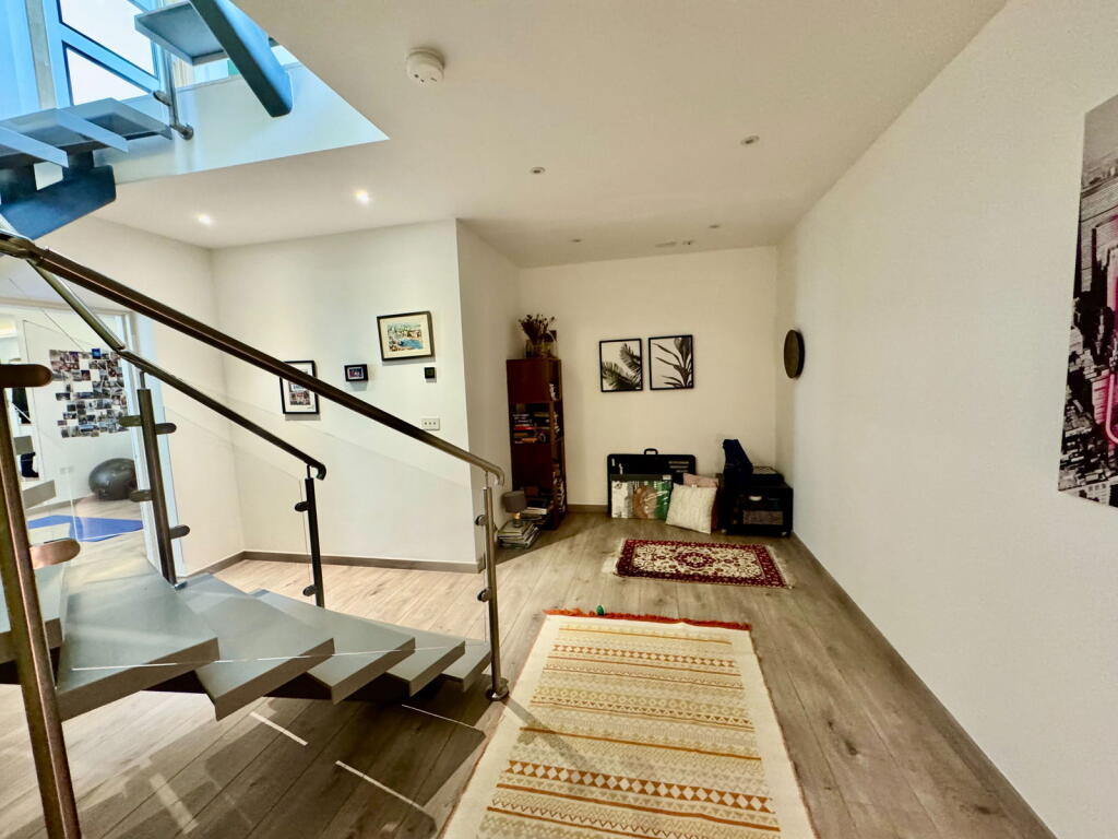 Additional image 9 of West Riding,Bricket Wood,Hertfordshire,AL2 3QS