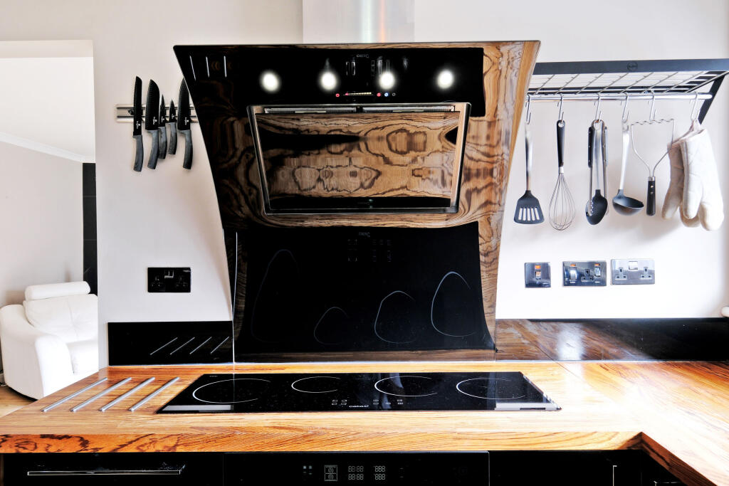 Additional image 21 of 45 Claremont Grove, Aberdeen, AB10