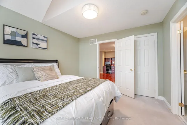 Additional image 29 of 355 Bessborough Dr