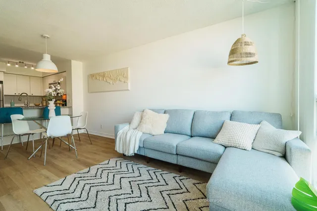 Additional image 16 of 68 Grangeway Ave Unit 1102