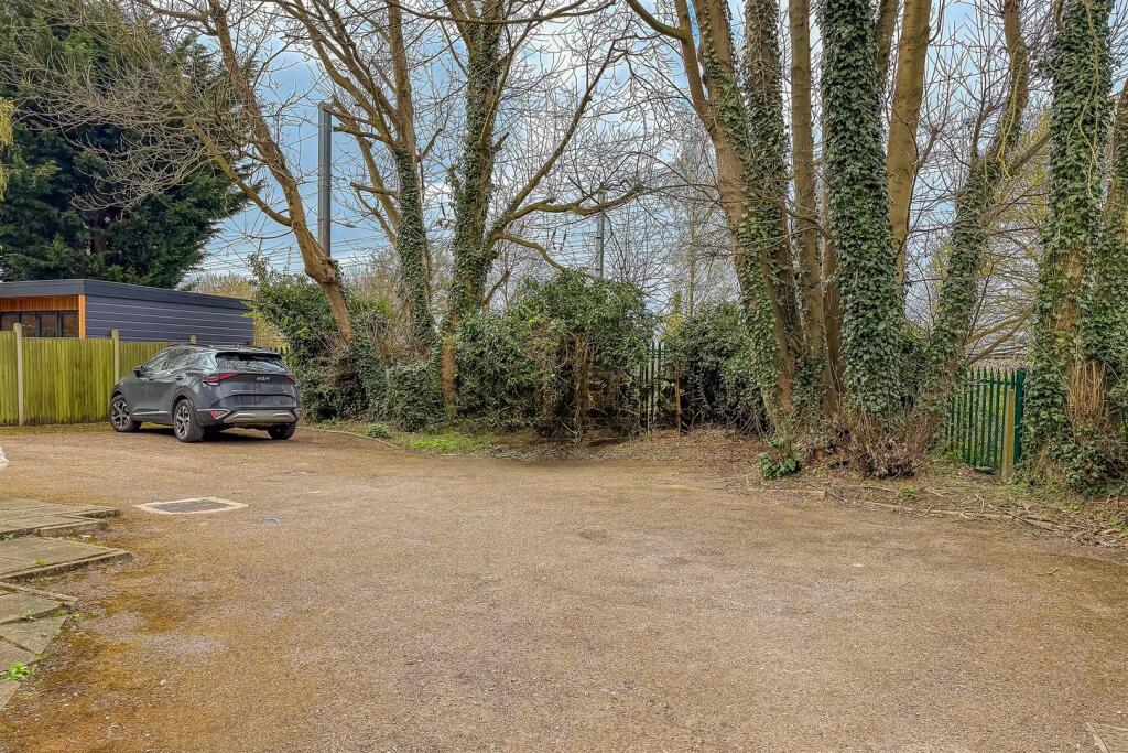 Additional image 15 of London Road, St Albans